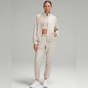 Lululemon Adapted State Track Jacket in Mojave Tan Size 6 Pristine Condition